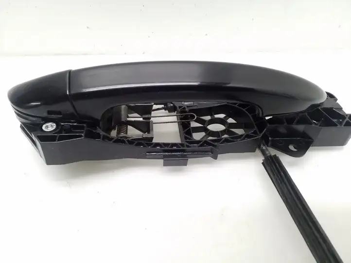 Volkswagen PASSAT B6 (2005 - 2010)   Наружная ручка