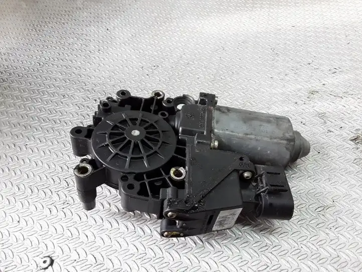 Audi A6 S6 C5 4B (1997 - 2001) 4B0959801C Стеклоподъемник задней двери — фото 2
