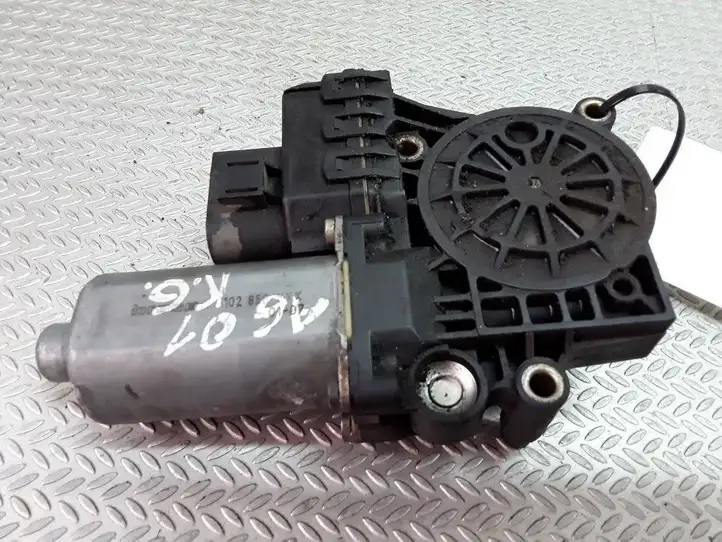 Audi A6 S6 C5 4B (1997 - 2001) 0130821784 Стеклоподъемник задней двери — фото 3