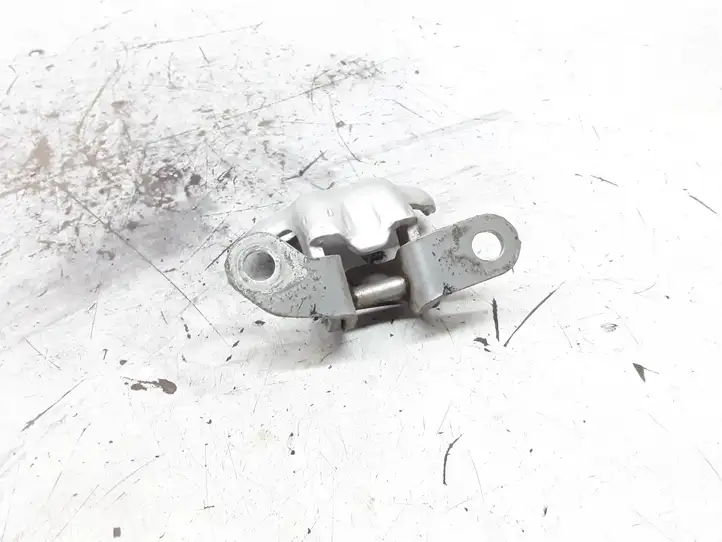 Toyota Corolla Verso AR10 (2004 - 2009)   Верхняя петля задней двери