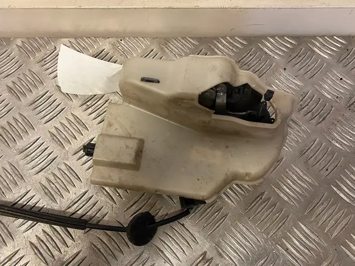 Volkswagen Touran I (2003 - 2010)   Замок задней двери