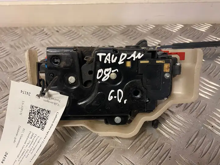 Volkswagen Touran I (2003 - 2010)   Замок задней двери