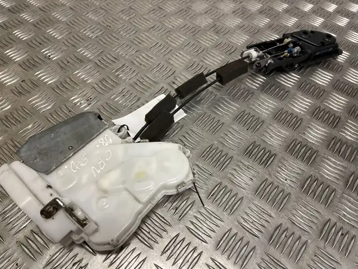 Honda CR-V (2006 - 2009) 72611SWAE1 Замок задней двери — фото 2
