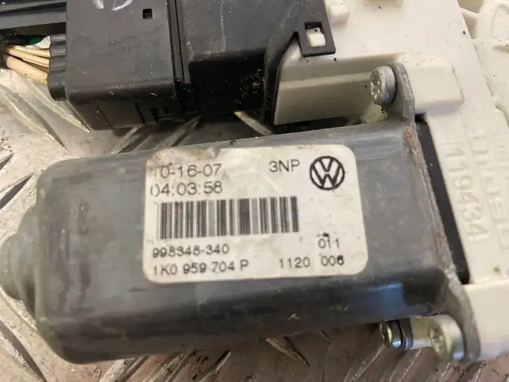 Volkswagen Golf V (2003 - 2009) 9983448340 Стеклоподъемник задней двери — фото 3