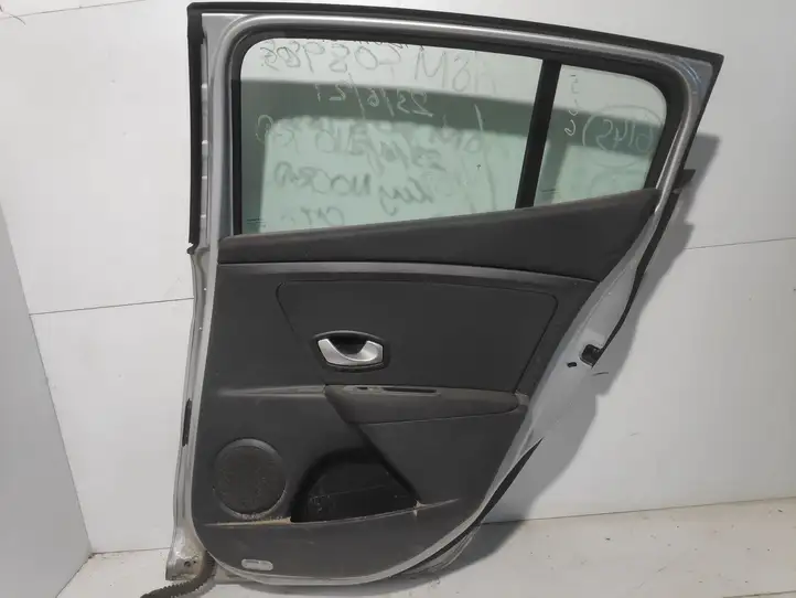 Renault Megane III (2009 - 2016)   Задняя дверь