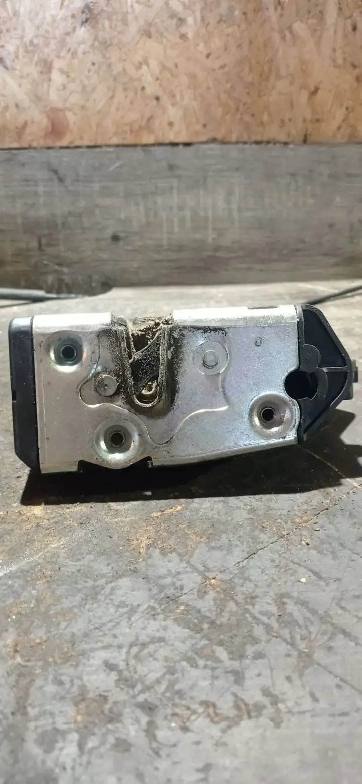 Smart ForTwo (2000 - 2007)  25000863 Замок задней двери