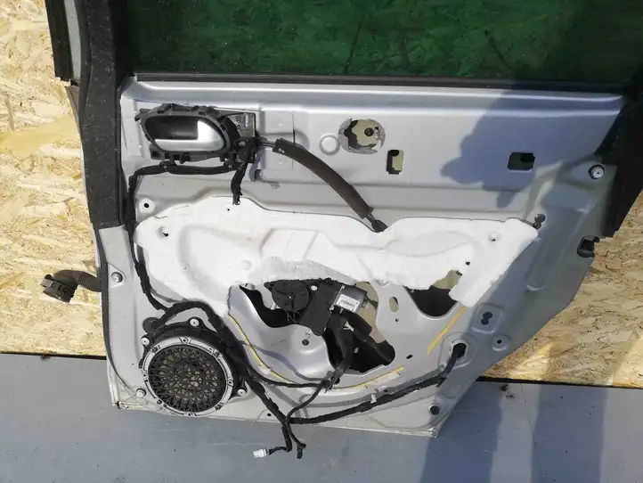 Citroen C5 (2004 - 2008)   Задняя дверь