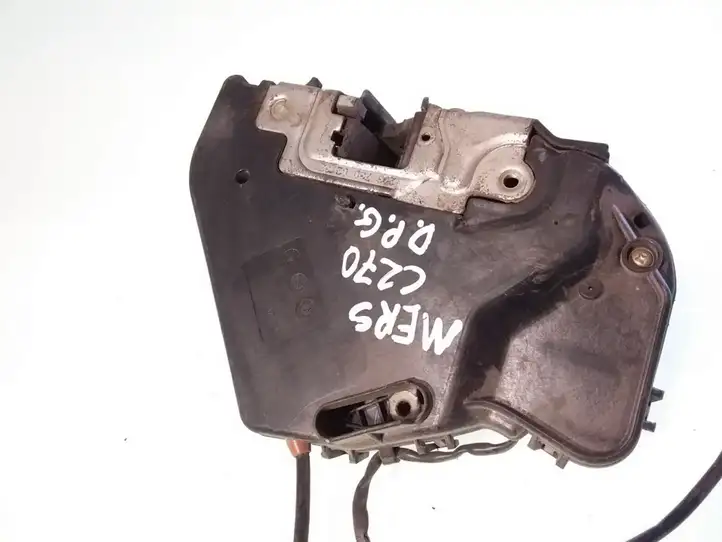 Mercedes-Benz E W210 (1995 - 2002) 2037300235 Замок задней двери — фото 2