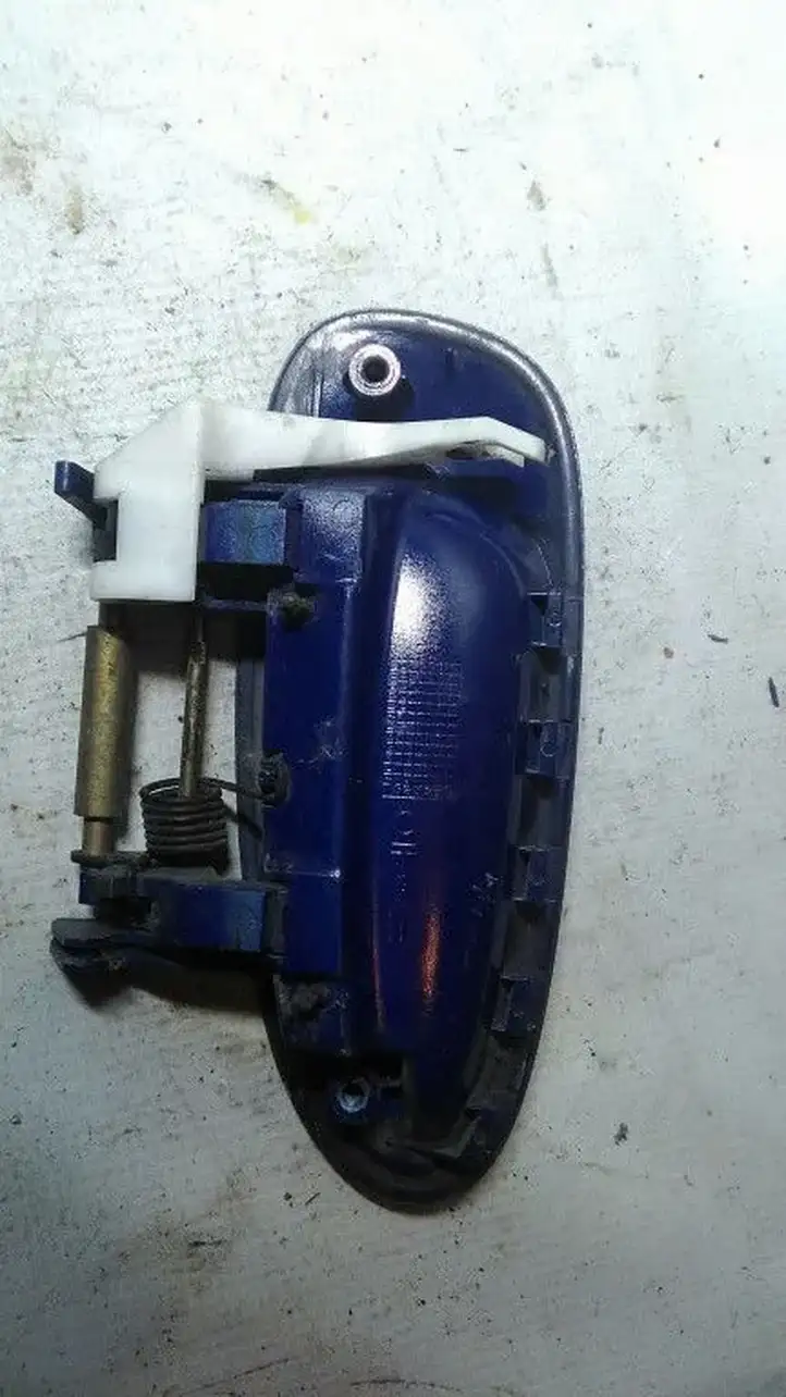 Toyota Avensis T220 (2000 - 2003) 6923005050 Наружная ручка задней двери — фото 2
