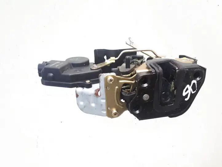 Hyundai Santa Fe (2000 - 2005)   Замок задней двери