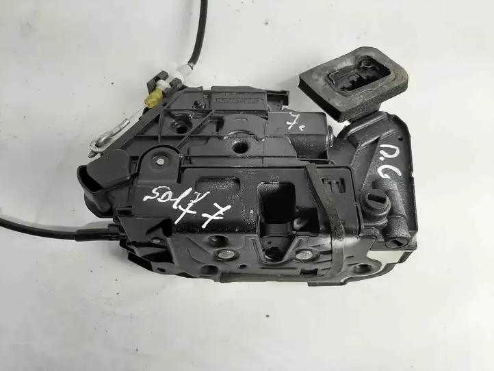 Volkswagen Golf VII (2013 - 2019) 16E5K4839016Q Замок задней двери — фото 4