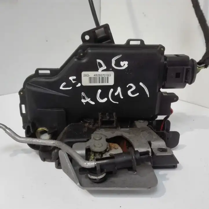 Audi A6 S6 C5 4B (2001 - 2004) 4B2837016G Замок задней двери — фото 1