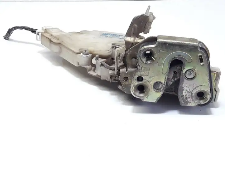 Nissan Almera N16 (2000 - 2010) 82553BM760 Замок задней двери — фото 1