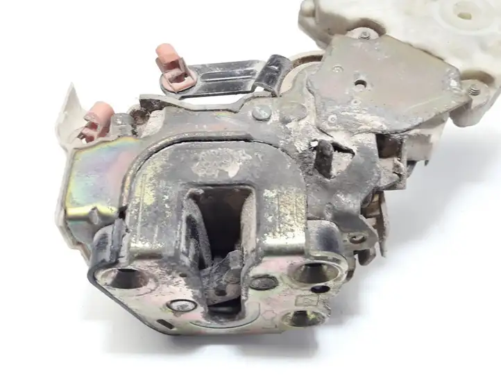 Nissan Almera N16 (2000 - 2010) 82553BM760 Замок задней двери — фото 5