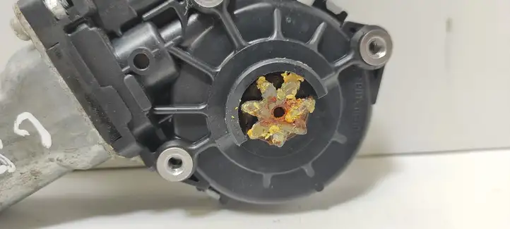 Suzuki SX4 (2006 - 2009)  8353079J00 Механизм подъема окон задней двери