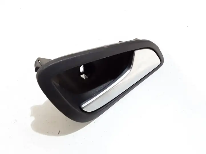 Ford Focus (2011 - 2015)   Внутренняя ручка