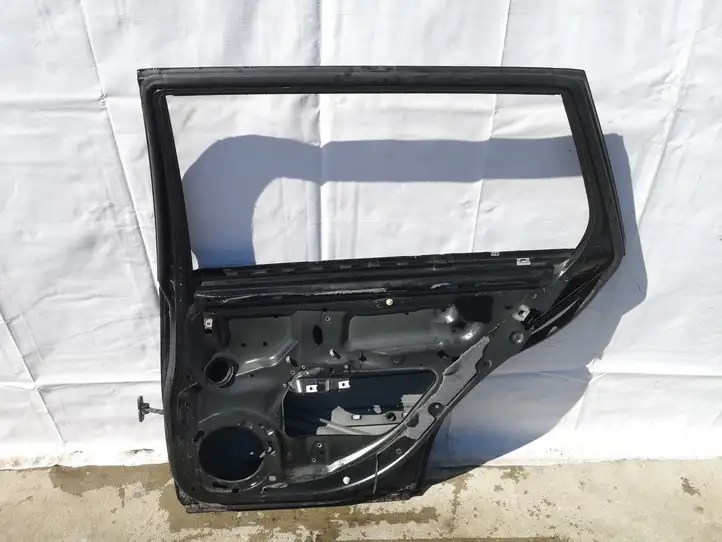 Mercedes-Benz E W211 (2002 - 2009)   Задняя дверь