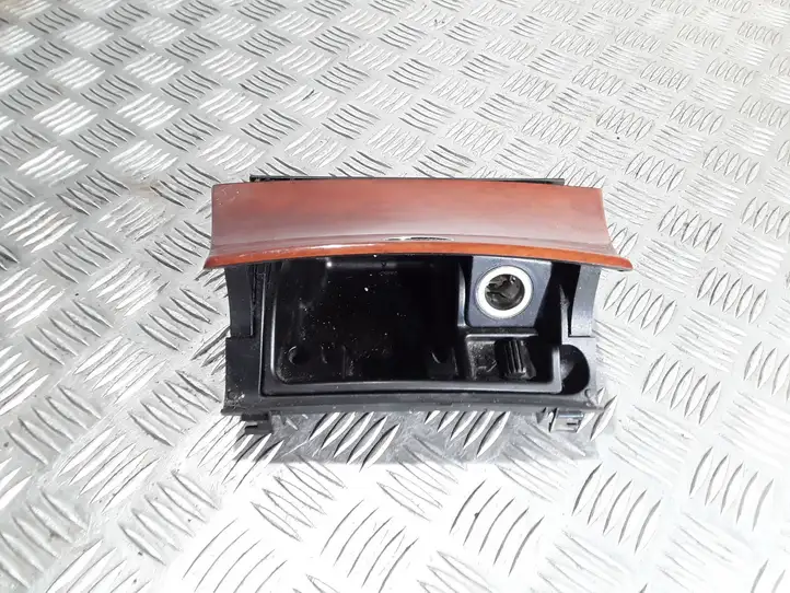 Mercedes-Benz E W211 (2002 - 2009) A2118100430 Передняя пепельница — фото 1
