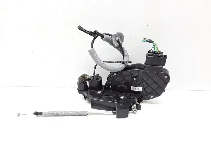 Volvo XC60 (2008 - 2013)  30799322 Замок задней двери