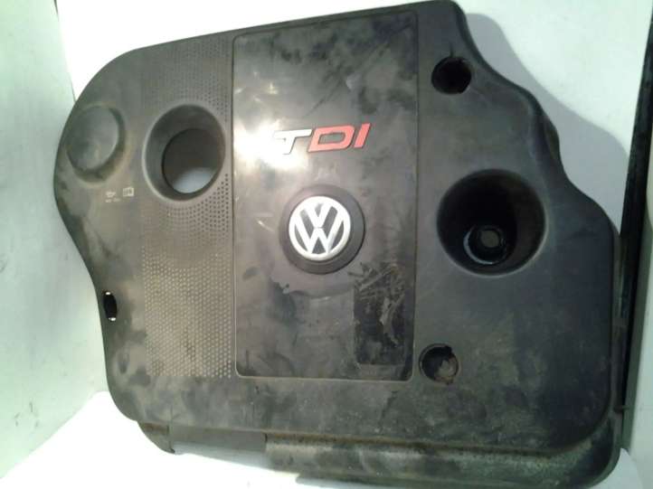 038103925AC Volkswagen PASSAT B5 Variklio dangtis (apdaila)