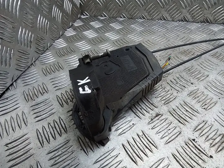 Toyota Prius (XW20) (2003 - 2009) Замок задней двери — фото 3