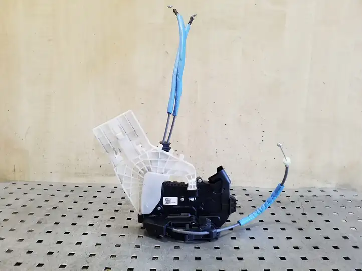 Kia Soul (2019 - ) 81410K0000 Замок задней двери — фото 1