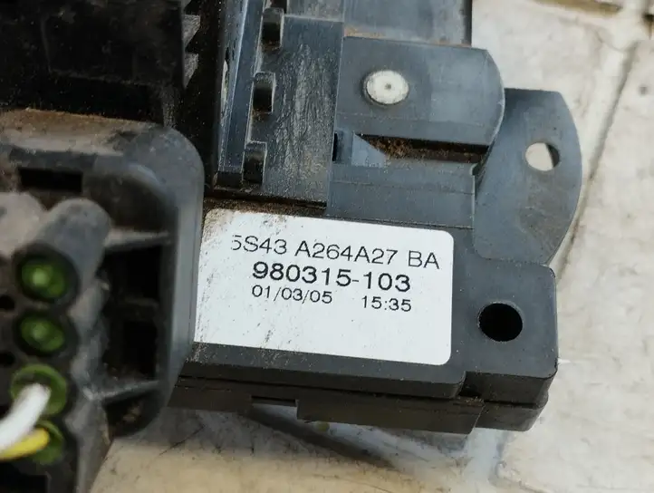 Ford Focus (2005 - 2008) 5S43A264A27BA Замок задней двери — фото 2