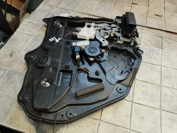 Mazda 5 (2005 - 2010) Стеклоподъемник передней двери (комплект) — фото 1