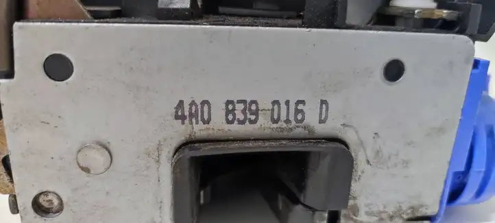 Audi A3/S3 8L (1996 - 2000) 4A0839016D Замок задней двери — фото 4