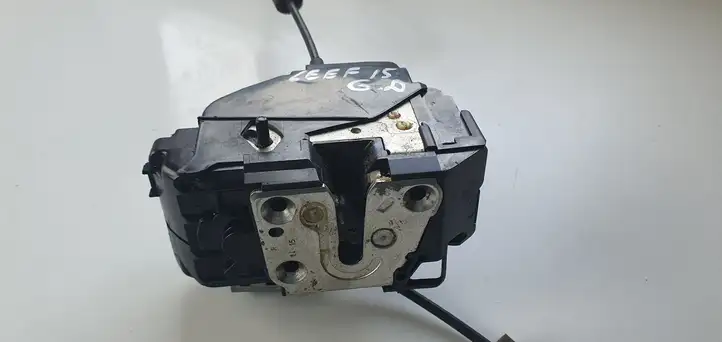 Nissan Leaf I (ZE0) (2010 - 2017) Замок задней двери — фото 3