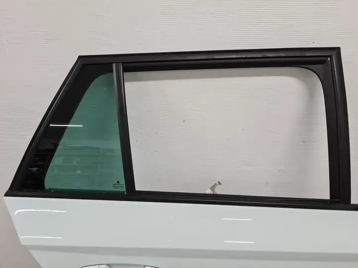 Skoda Fabia Mk3 (NJ) (2015 - 2021) Задняя дверь — фото 2
