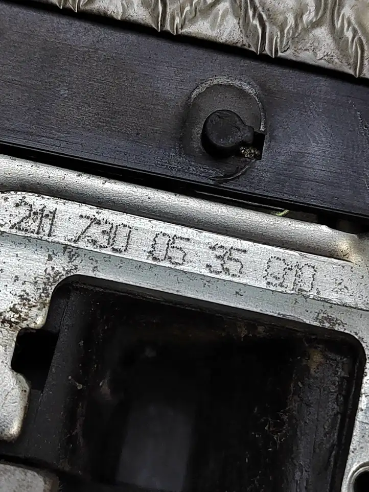 Mercedes-Benz E W211 (2002 - 2009) 2117300535 Замок задней двери — фото 6
