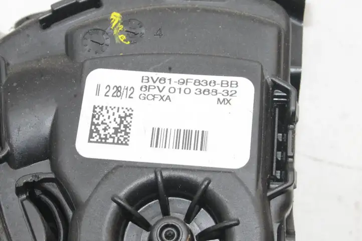 Ford Focus (2011 - 2015) BV619F836BB Педаль акселератора — фото 9
