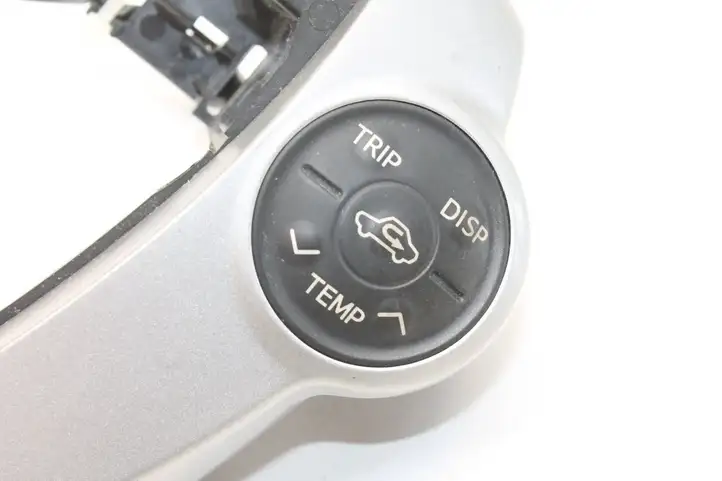 Toyota Prius (XW30) (2009 - 2015) F70CV481 Кнопки на рулевом колесе — фото 3