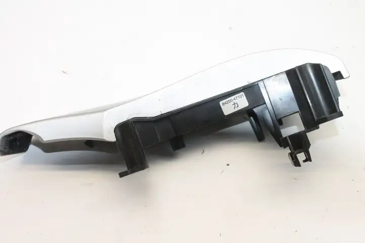 Toyota Prius (XW30) (2009 - 2015) F70CV471 Кнопки на рулевом колесе — фото 3