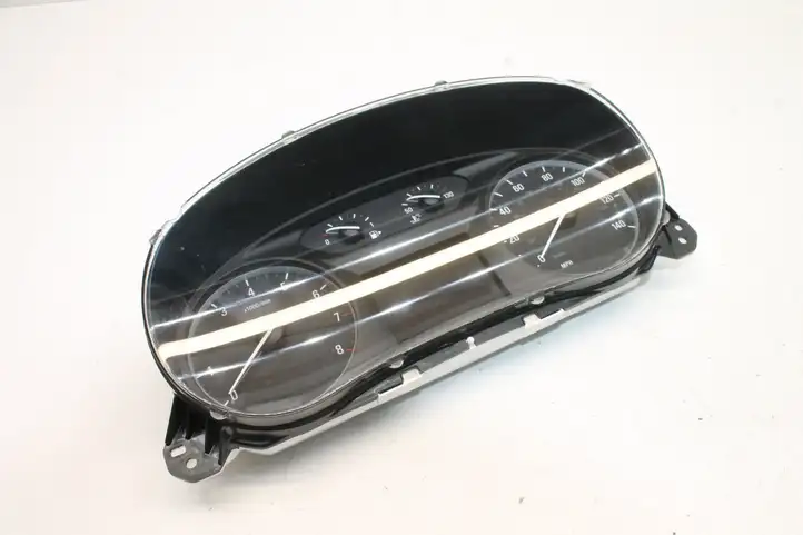 Opel Mokka X (2016 - 2019)  42654687 Спидометр (приборный щиток)