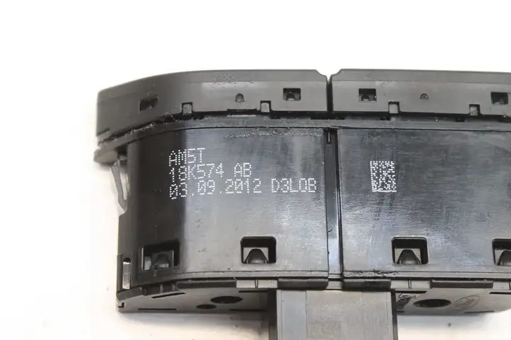Ford Focus (2011 - 2015) AM5T18K574AB Кнопка обогрева стекла — фото 5