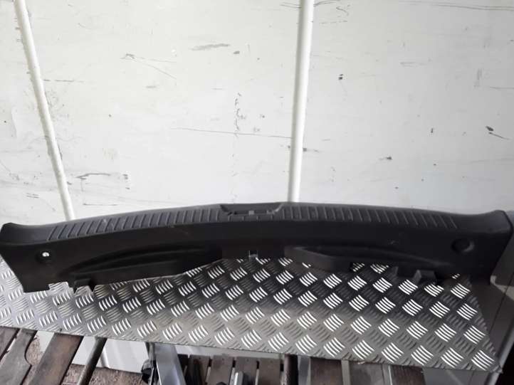 84992JD000 Nissan Qashqai Bagažinės slenksčio apdaila