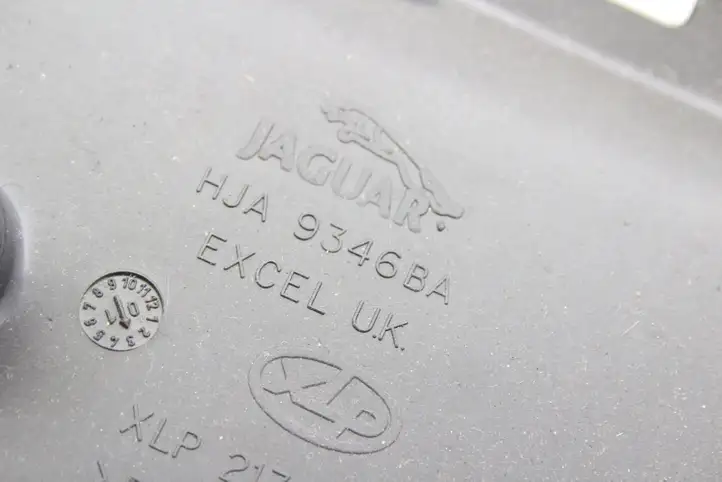 Jaguar XJ X308 (1998 - 2002) HJA9346BA Обшивка рулевой колонки — фото 4