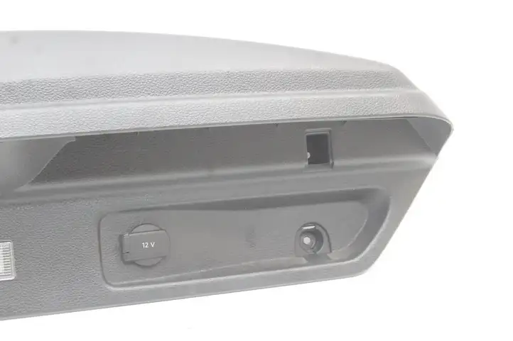 Volkswagen Scirocco (2008 - 2014)  1K8867762B Боковая отделка (задняя)