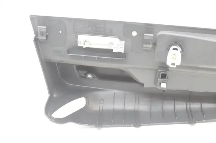 Volkswagen Scirocco (2008 - 2014)  1K8867762B Боковая отделка (задняя)