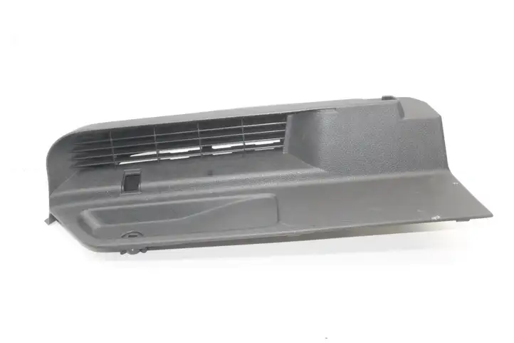 Volkswagen Scirocco (2008 - 2014)  1K8867761B Боковая отделка (задняя)