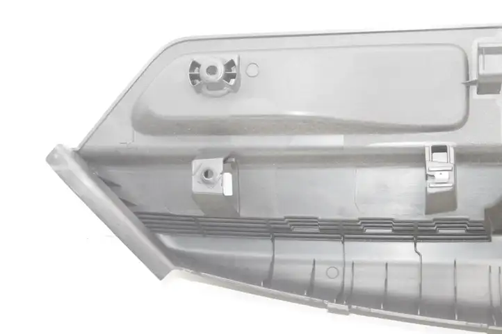 Volkswagen Scirocco (2008 - 2014)  1K8867761B Боковая отделка (задняя)