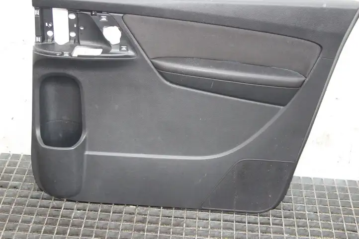 Volkswagen Sharan (2010 - 2015) 7N0867212 Обшивка задней двери — фото 4