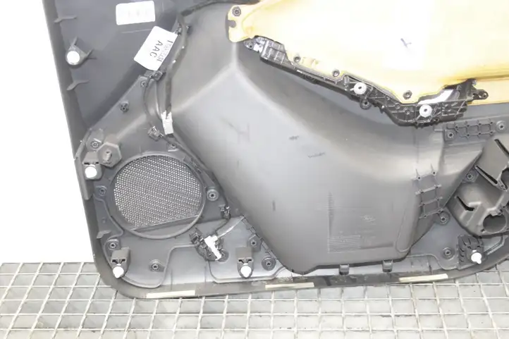 Ford Focus (2011 - 2015) Обшивка передней двери — фото 4