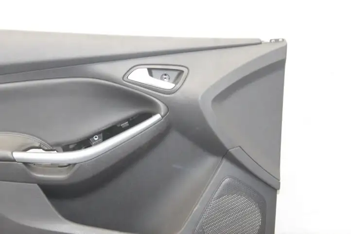 Ford Focus (2011 - 2015) Обшивка передней двери — фото 9