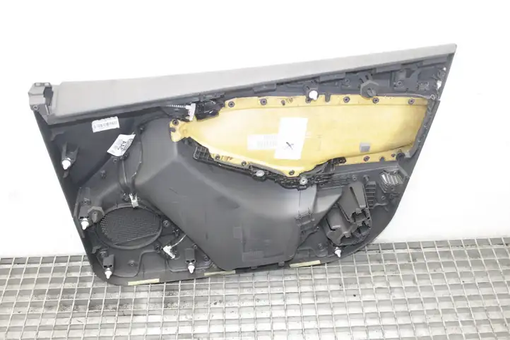 Ford Focus (2011 - 2015) Обшивка передней двери — фото 13