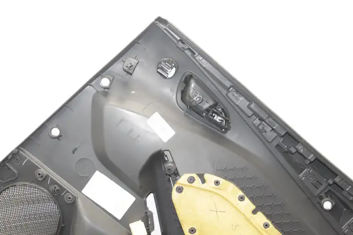 Ford Focus (2011 - 2015) Обшивка задней двери — фото 7