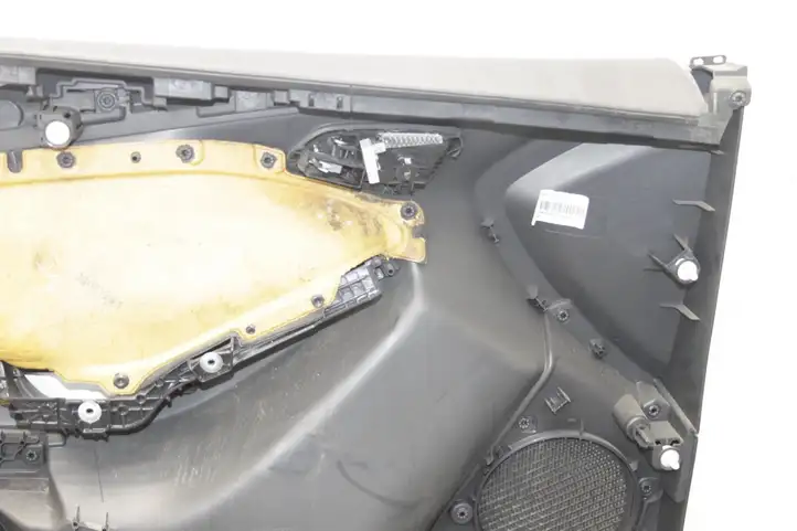 Ford Focus (2011 - 2015) Обшивка передней двери — фото 12