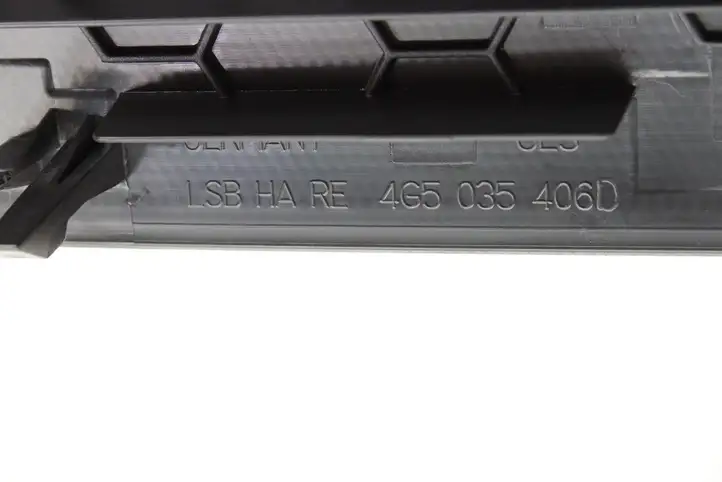 Audi A6 C7 (2014 - 2018) 4G5035406D Накладка центрального динамика — фото 6